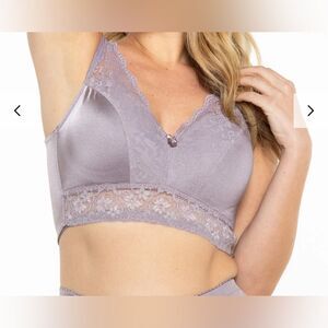 Rhonda shear womens plus size Lace Trim bra 2x greyish lavender NWOT
